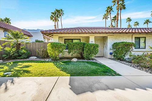 2076 N Mira Vista Way Photo 1