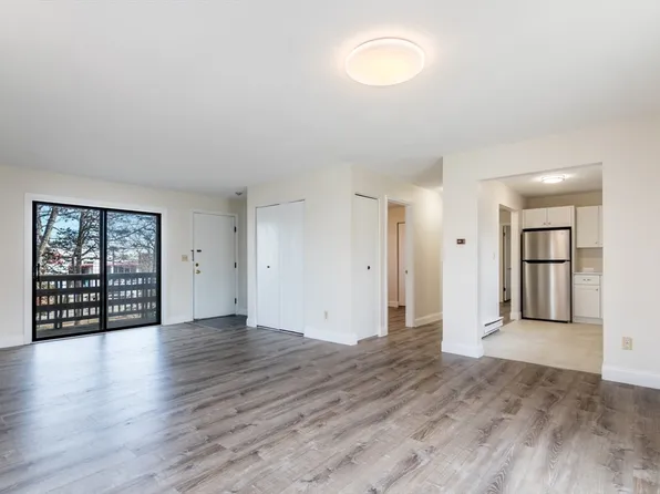 800 Bearses Way #3NE, Barnstable, MA 02630