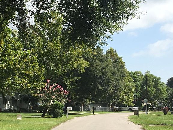 4th image of 17028 Elderberry Dr