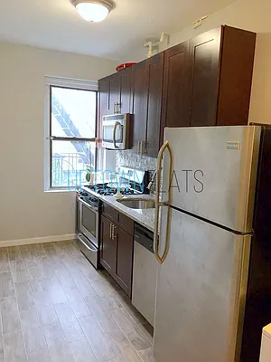 Rented by Uptown Flats LLC | media 11