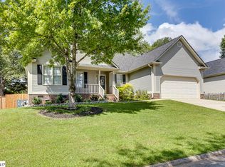 11 Feltner Ln, Fountain Inn, SC 29644