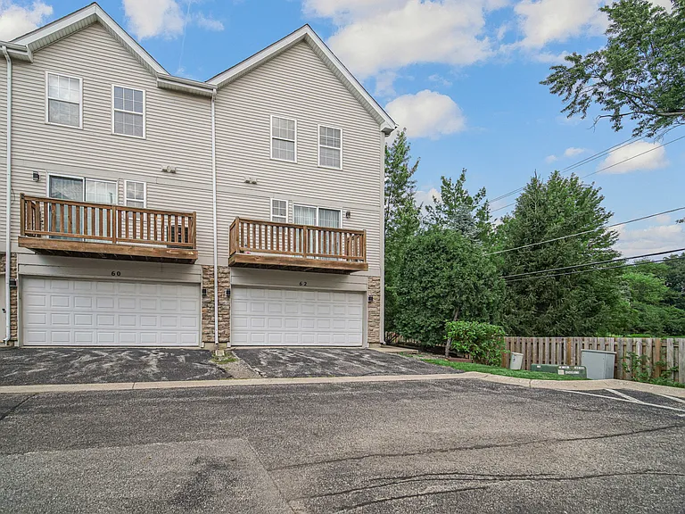 62 E Clare Ct #62 — Photo 22