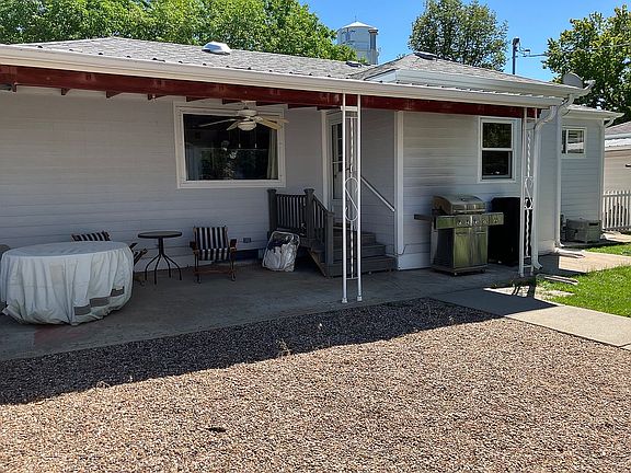 5th image of 1220 Emerson Ave