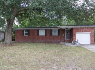 2326 Red Oak Dr, Jacksonville, FL 32211