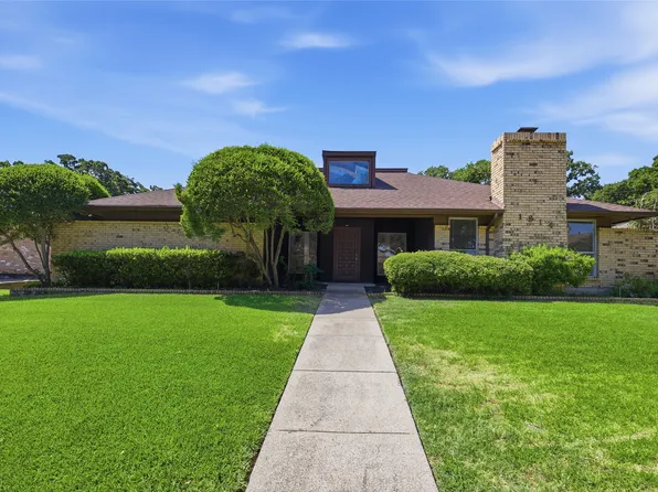 1814 Briarcrest Ln, Arlington, TX 76012