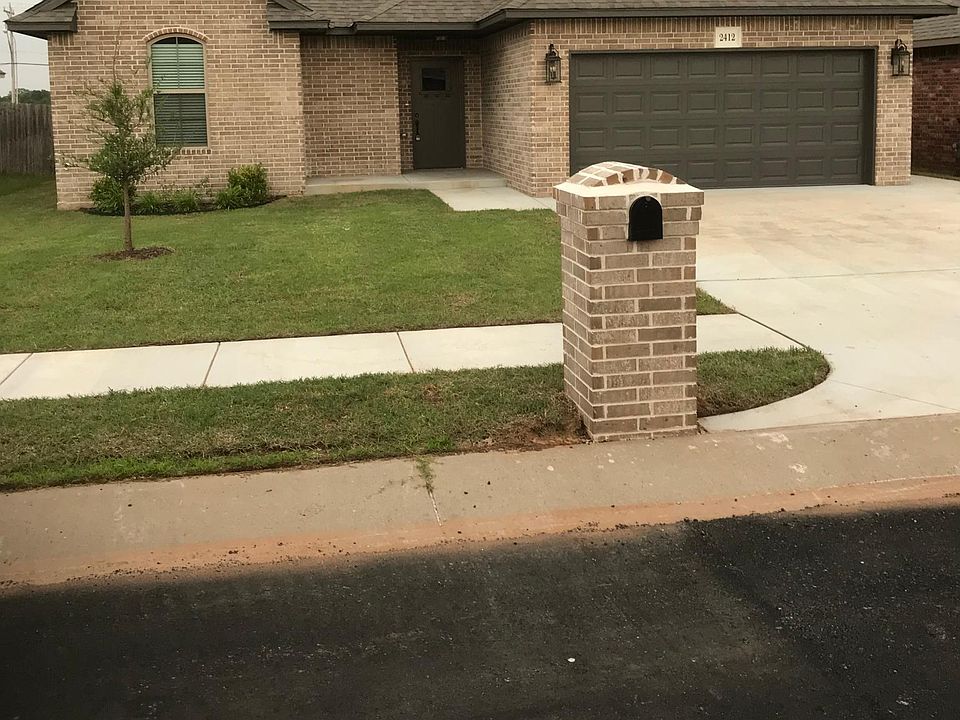 1st image of 2412 Thornberry Ln