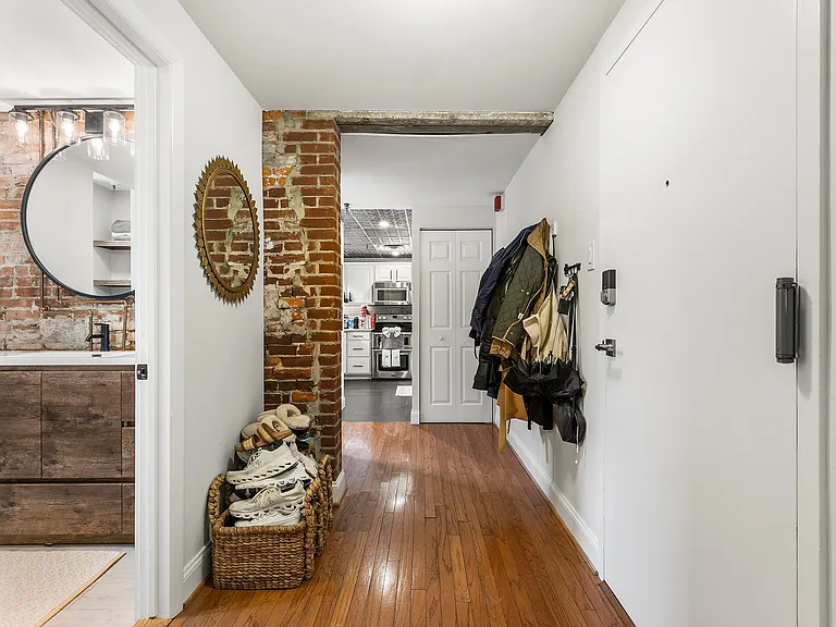 205-11 N 4th St #F5 — Photo 5
