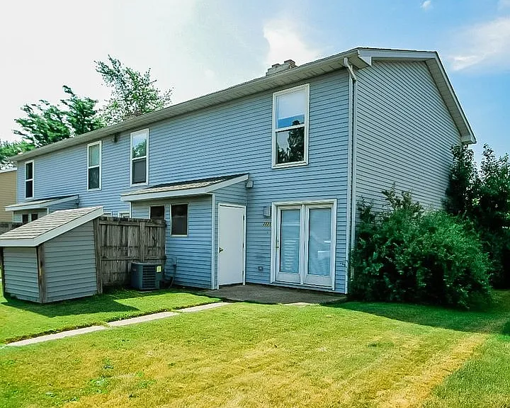 2225 Yorktowne Dr — Photo 20