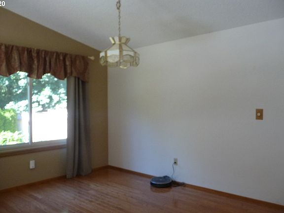 4th image of 34209 NE Shamrock Slope Dr
