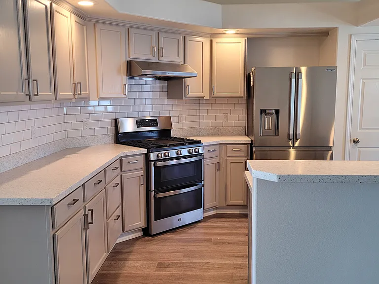 11468 Sanders St — Photo 4