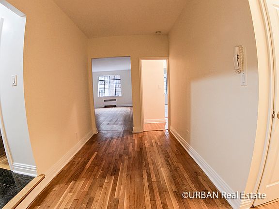 5th image of 17 E 67th St APT 4B