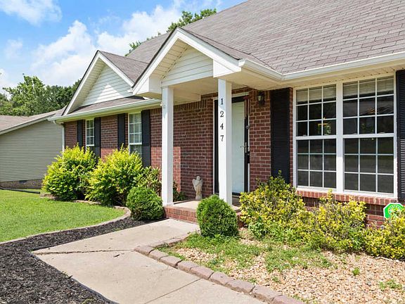 4th image of 1247 Kendall Dr