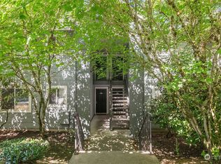 10018 NE 127th Pl APT B210, Kirkland, WA