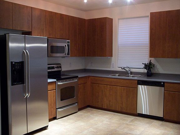 NEW stainless appliances STAY.