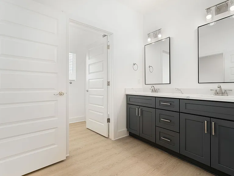 2713 SW Shackelton Ave #1 — Photo 75