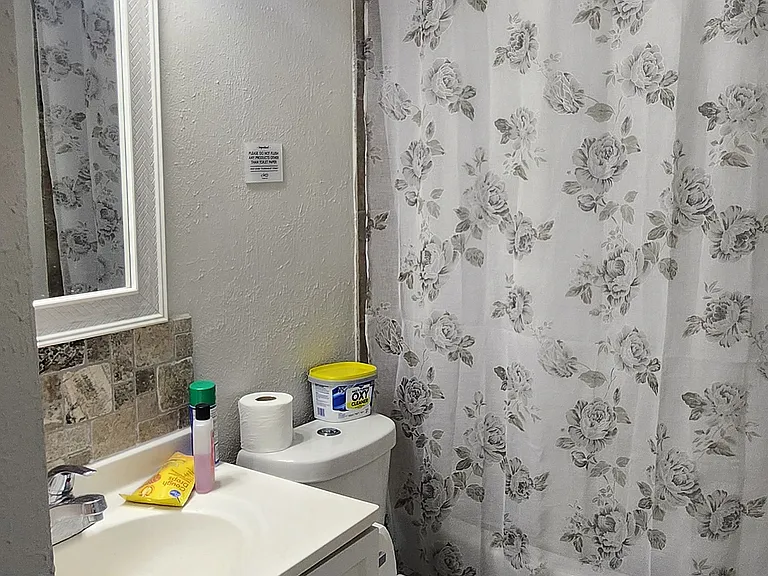 9605 Grady Ln — Photo 18