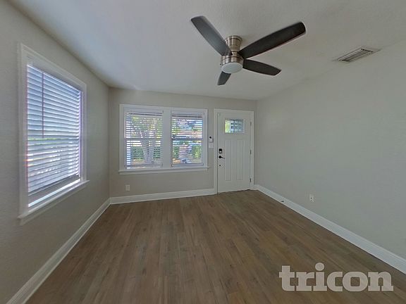 3rd image of 2462 6th Ave N