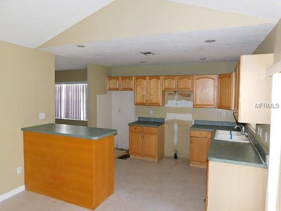 4th image of 2449 Moore Haven Dr W