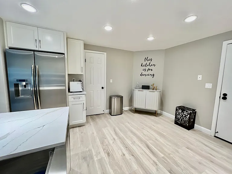 625 S Blackbrush Ln — Photo 5