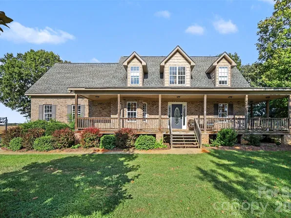 3634 New Town Rd, Waxhaw, NC 28173