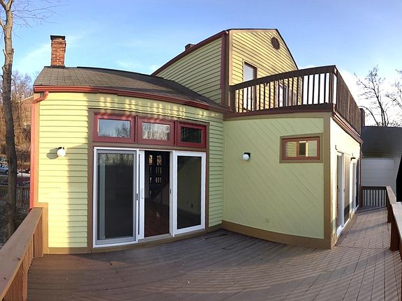 3rd image of 521 Tusculum Ave #B