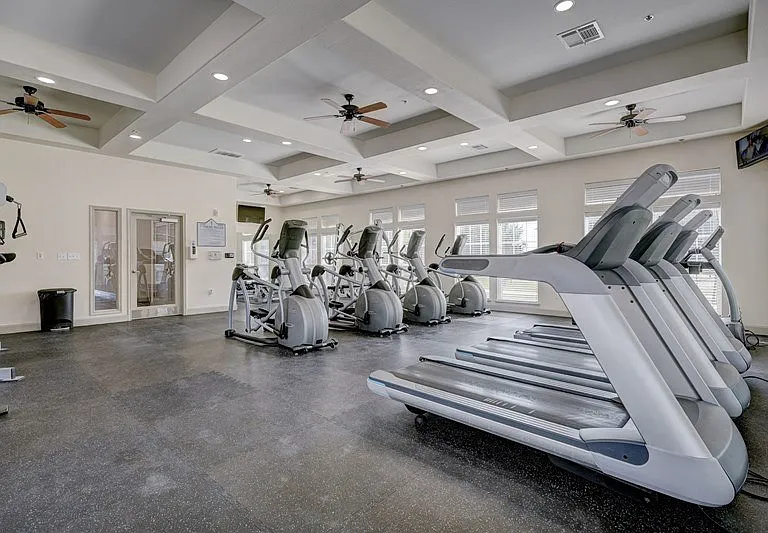 Liberty Pointe — Photo 12