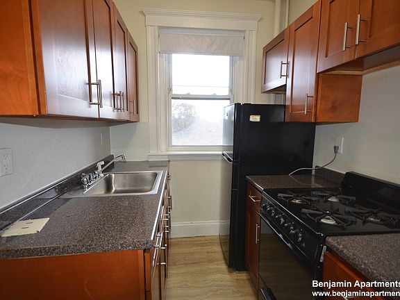 3rd image of 1161 Boylston St #16