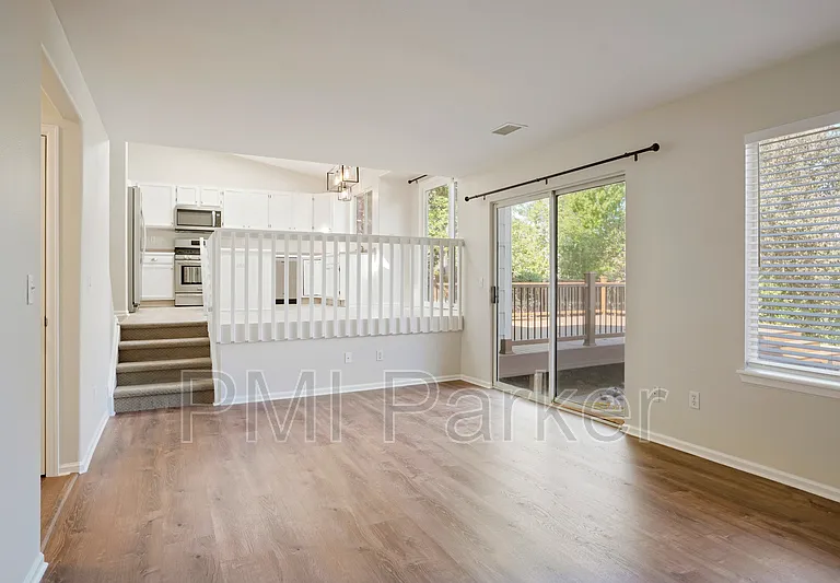 16041 Bluebonnet Dr — Photo 10