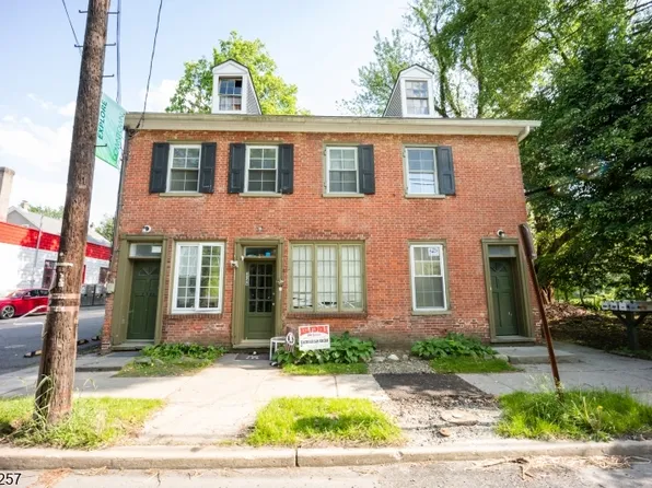 332 Water St, Belvidere Twp., NJ 07823