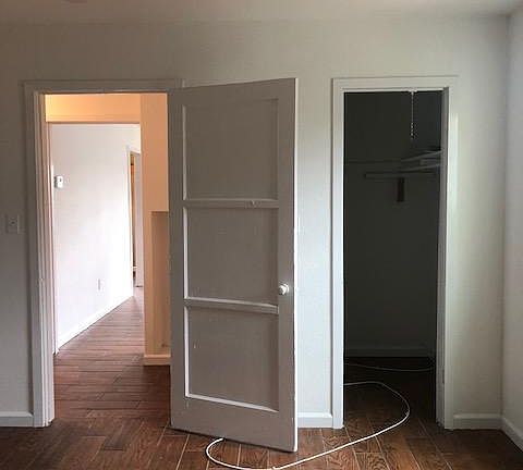 5th image of 1221 E Market St