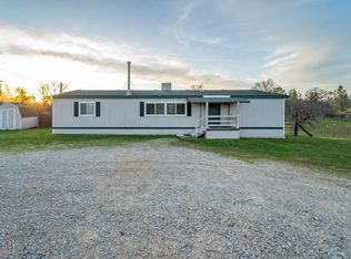 9394 Winegar Rd, Redding, CA 96003