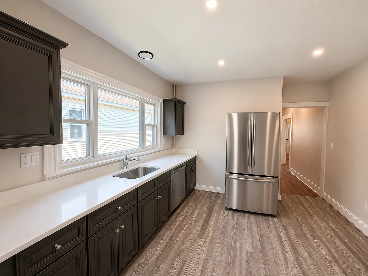 5 bed, $5,000 — Photo 2