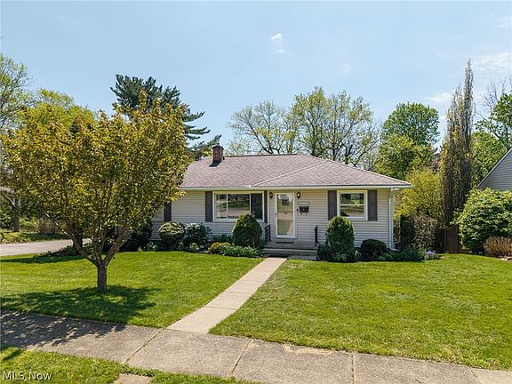 2nd image of 3998 Highland Dr