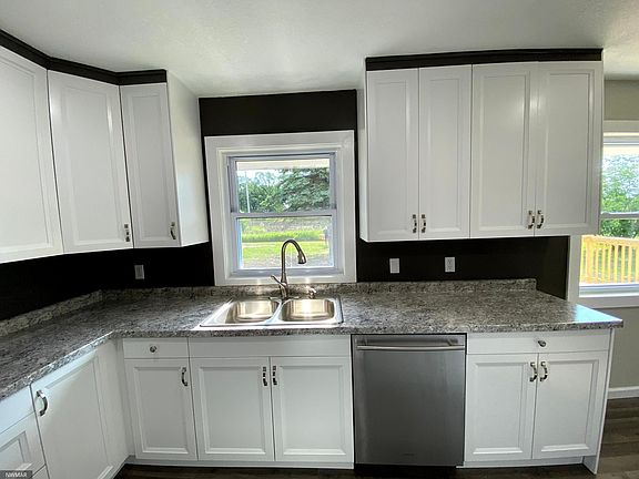5th image of 34365 400th St SE