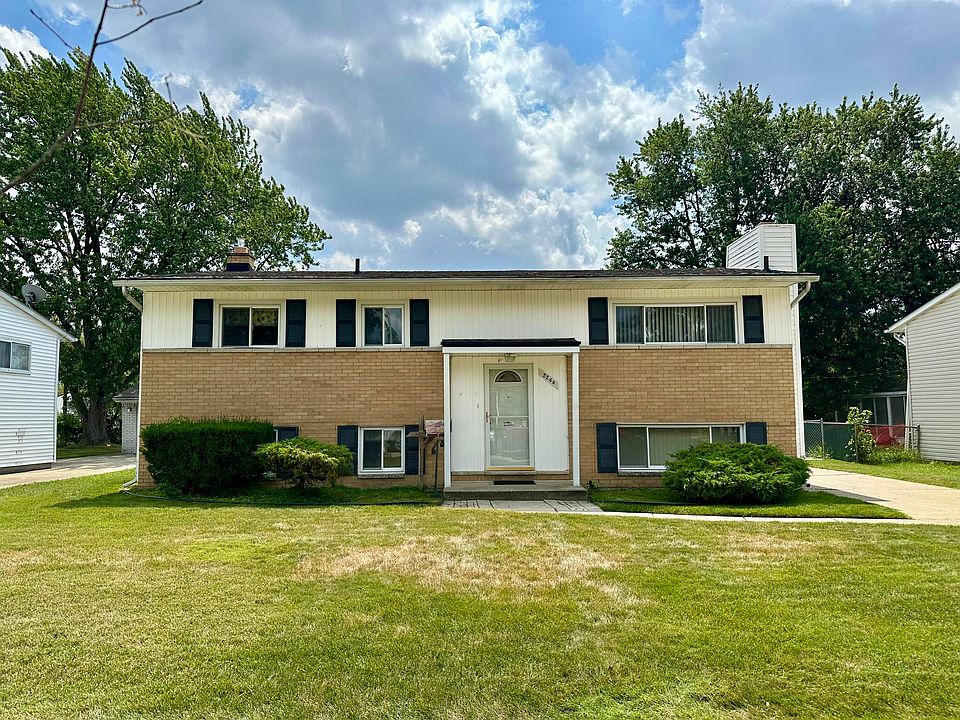 1st image of 2244 Serra Dr