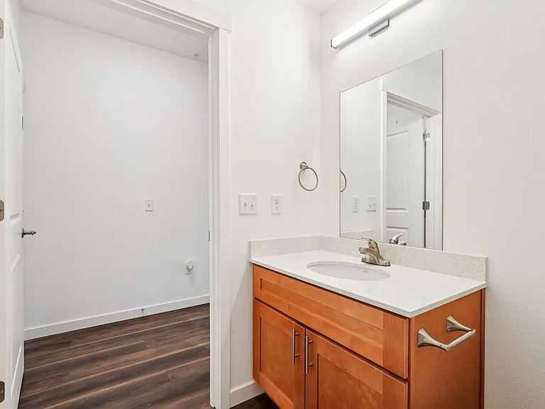 Cascara Apartments (CAS) — Photo 4