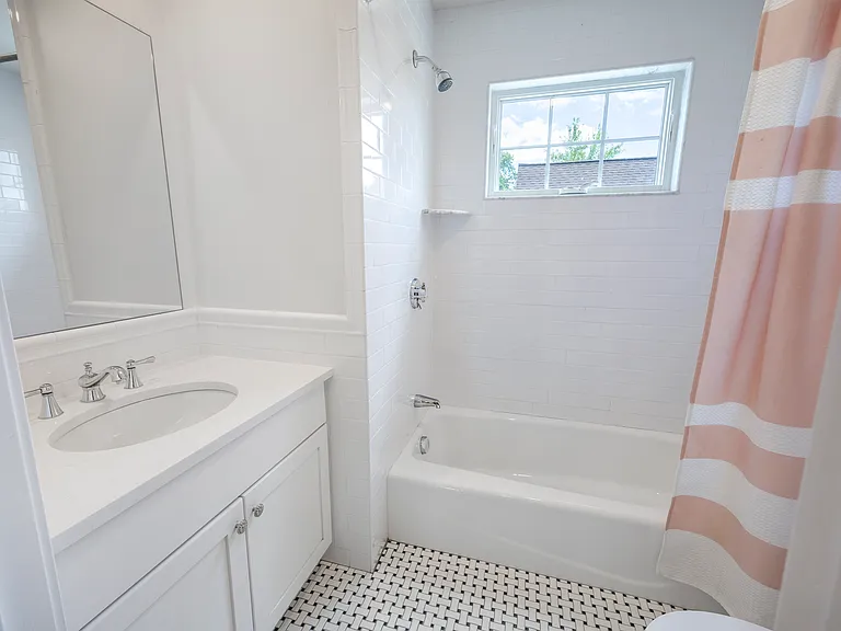 48 Spruce St — Photo 10