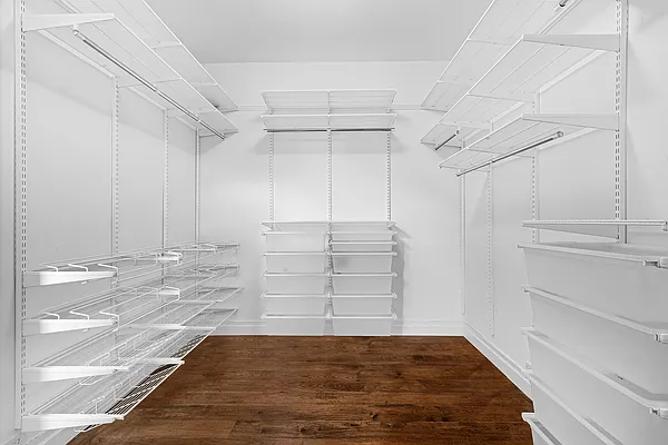 Rented by CITY SPHERE | media 18