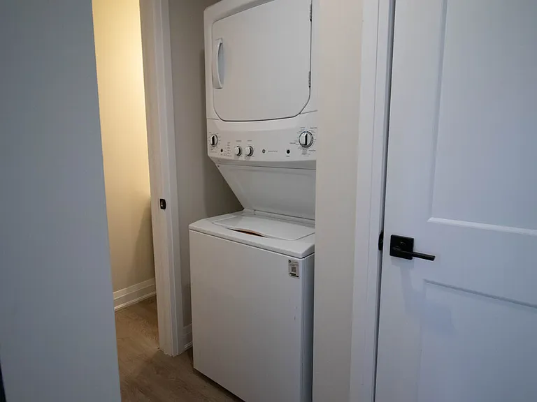 184 Bradley Ave #3 — Photo 8