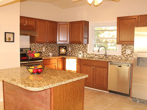 New Stainless Steel/Granite!