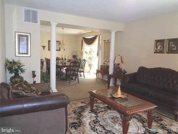 3rd image of 2260 Horner Ave