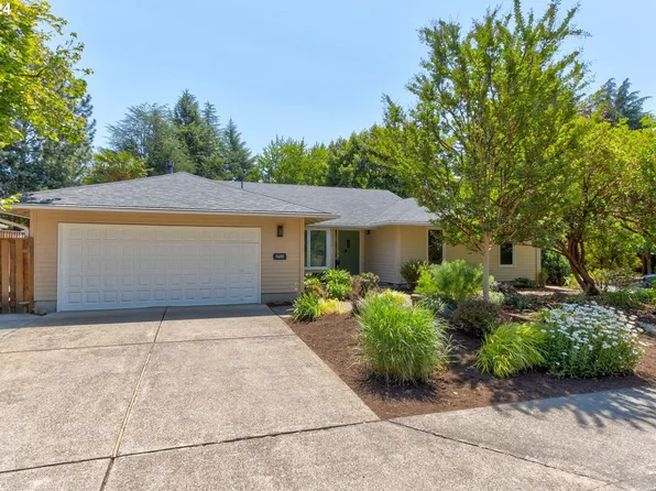 5680 NW Toketee Dr, Portland, OR 97229