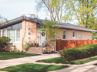 535 N Seminary Ave, Park Ridge, IL 60068