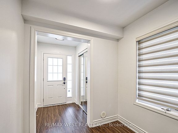 4th image of 13 Midhope Way