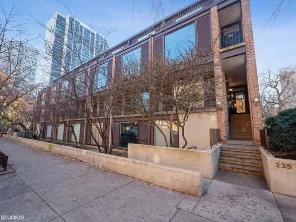 235 W Eugenie St APT T3, Chicago, IL 60614