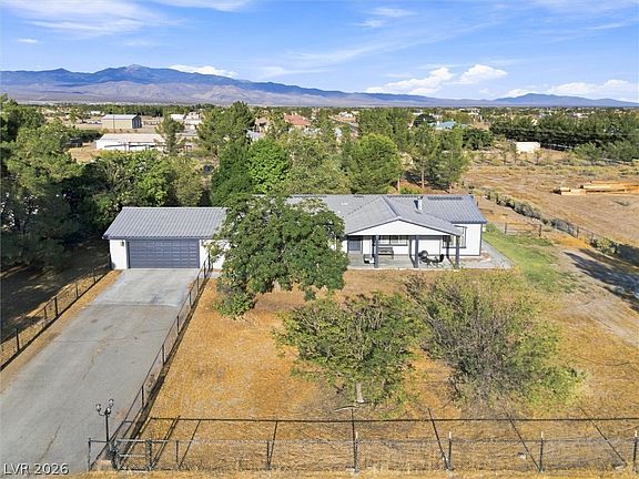 5th image of 2891 Yucca Terrace Ave