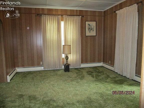 5th image of 404 W Emerald St