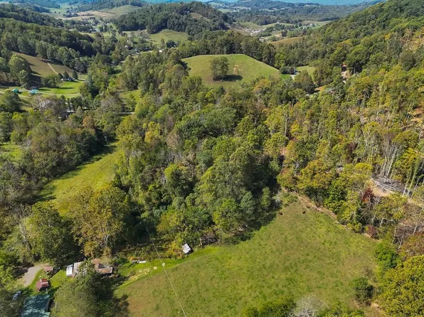 Tobias Dr, Meadowview, VA 24361