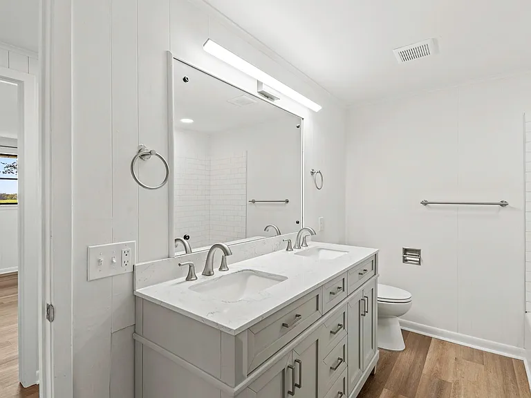 2606 Long Ln — Photo 13