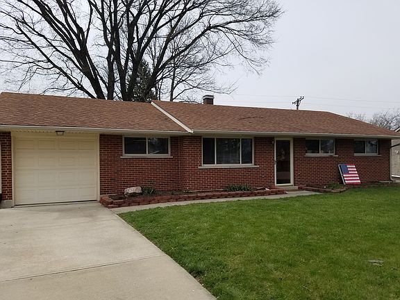 3rd image of 631 Cherry Blossom Dr